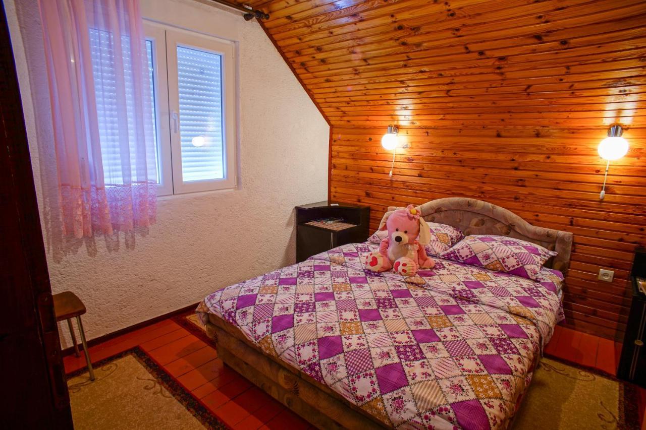Lara Rooms Zabljak  Bagian luar foto