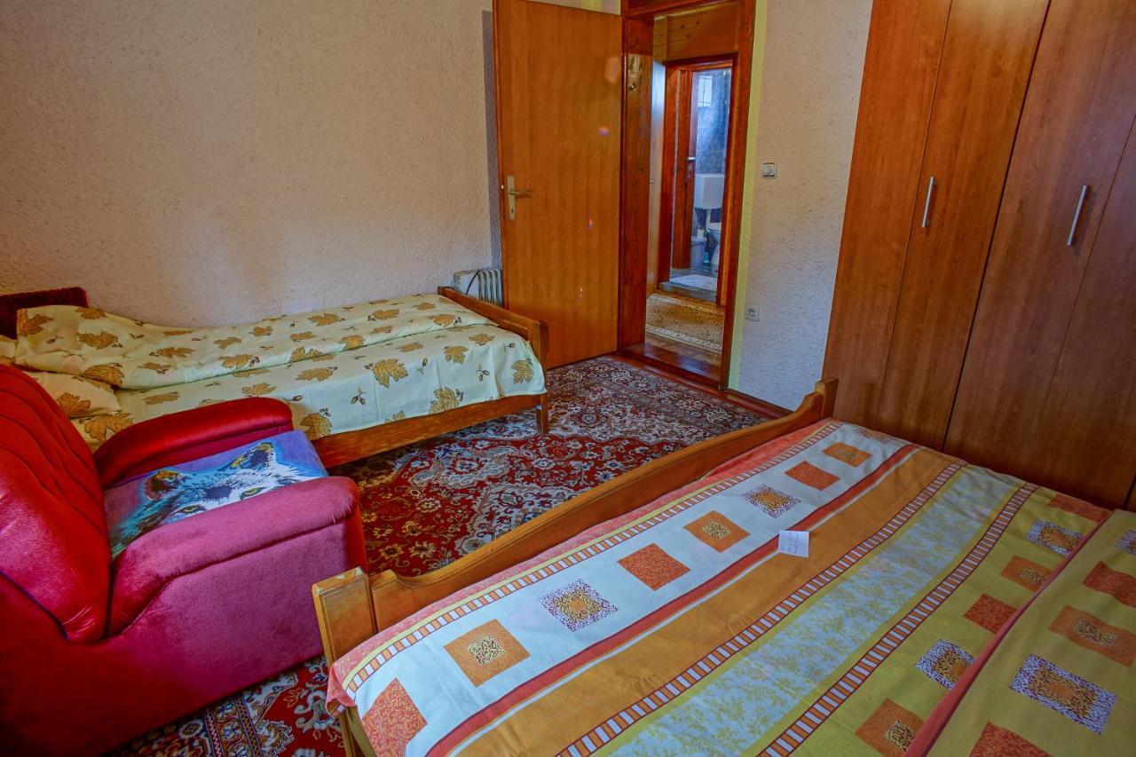 Lara Rooms Zabljak  Bagian luar foto