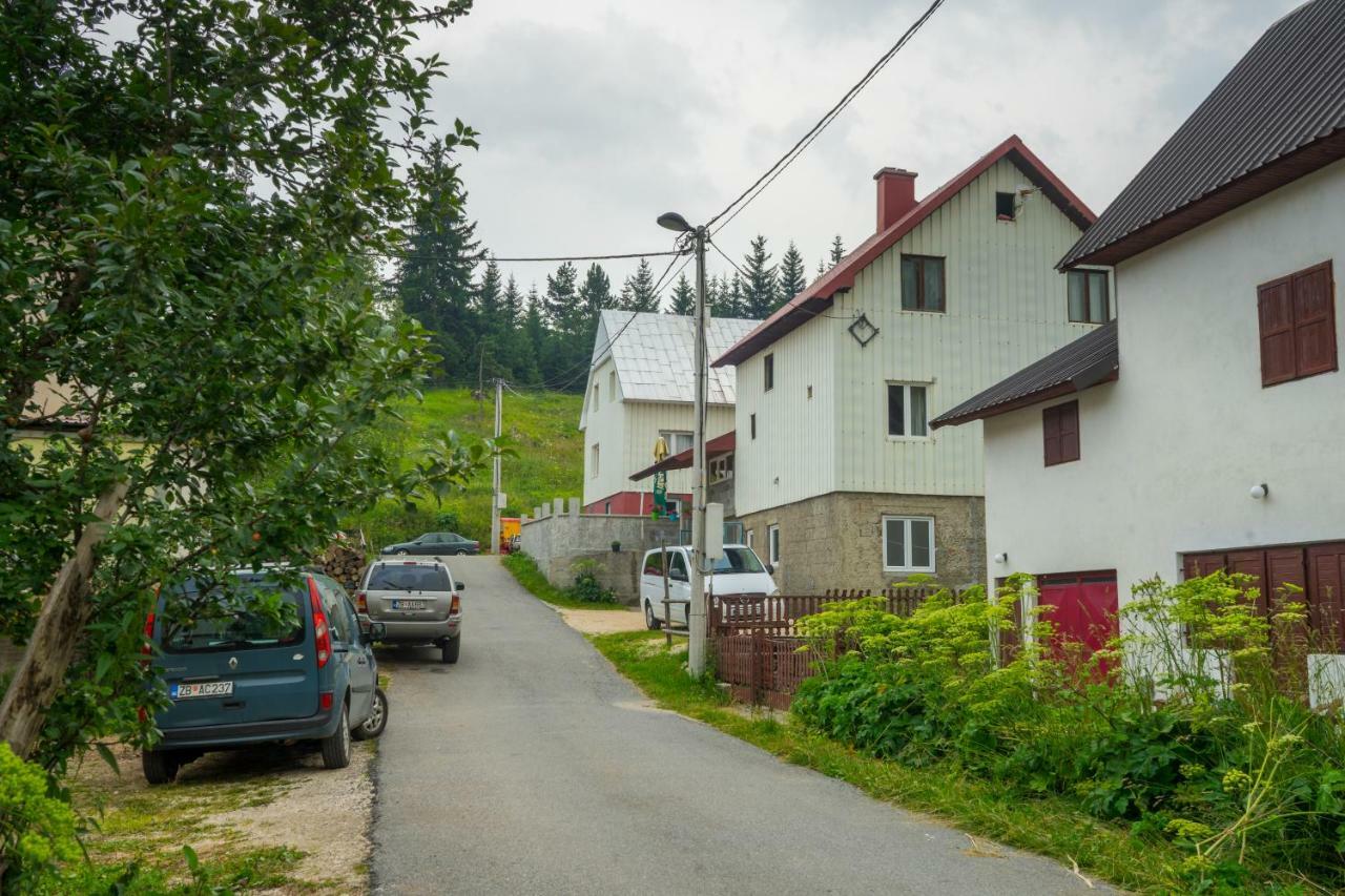 Lara Rooms Zabljak  Bagian luar foto